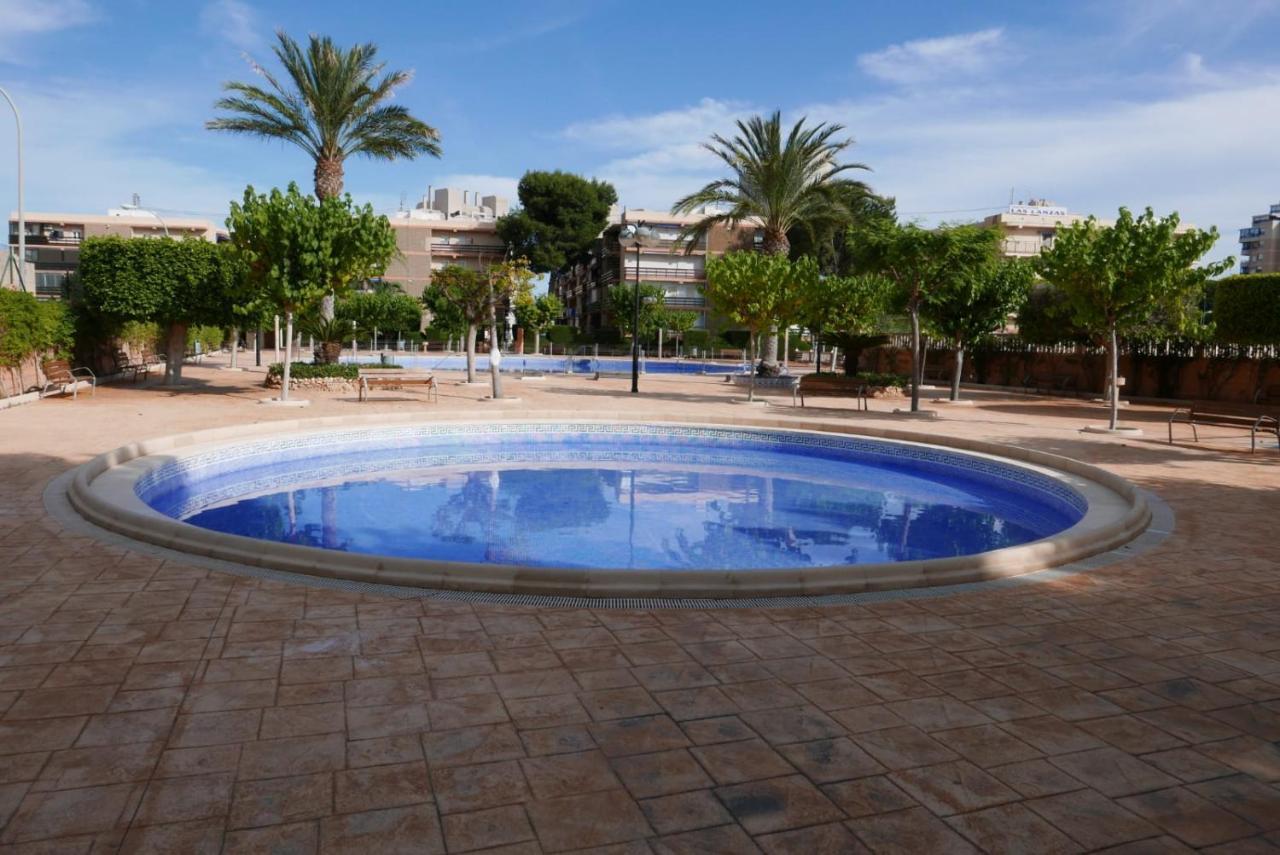 Las Lanzas Playa Muchavista San Juan El Campello Luaran gambar